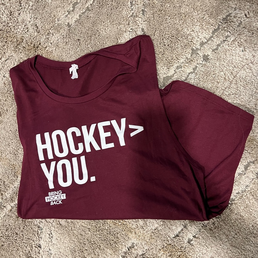 Hockey tank